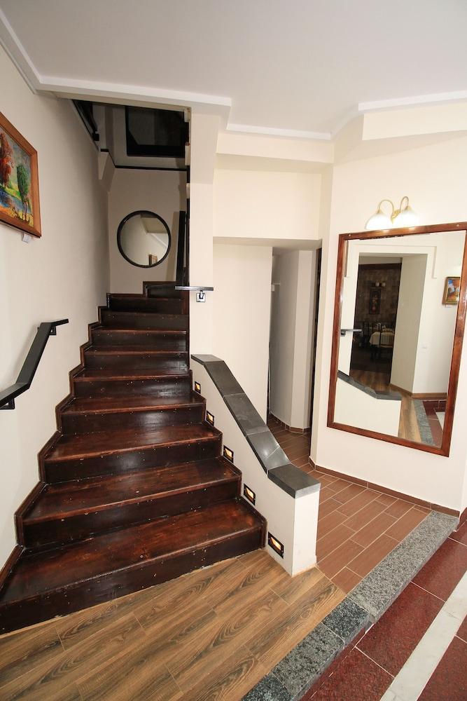 Tiflis House Hotel Bagian luar foto